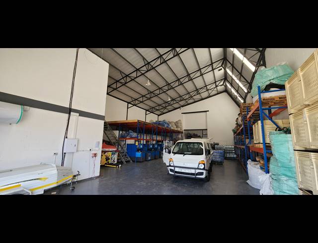 410M² WAREHOUSE TO LET IN RIVERGATE